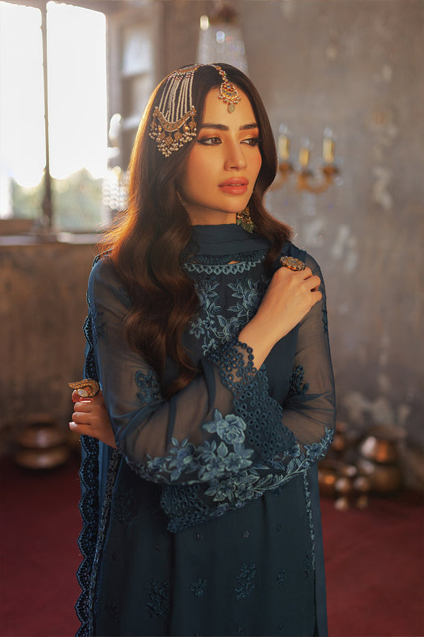 Buy Elegant Chiffon Regal Blue Embroidered Pakistani Salwar Dupatta Suit In USA 2024