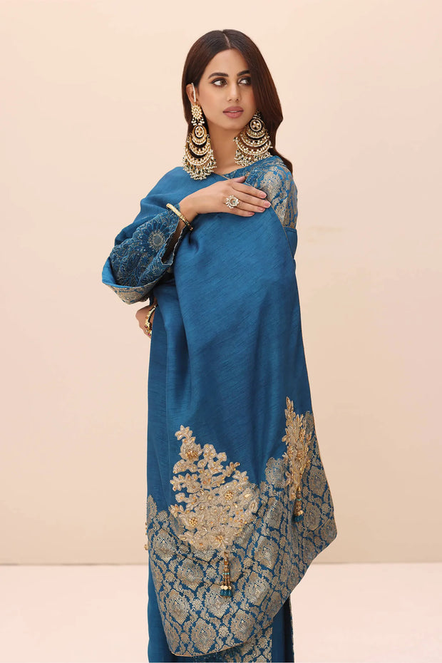 Elegant Sapphire Blue Embroidered Pakistani Salwar Kameez Dupatta Suit
