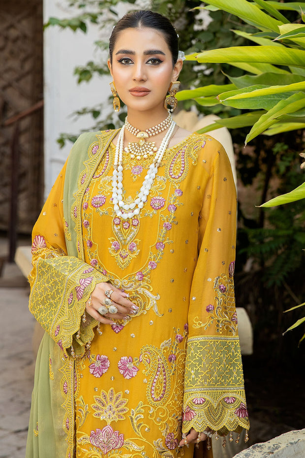 Elegant Latest Pakistani Salwar Kameez and Dupatta Party Dress