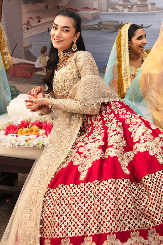 Latest Bridal Lehenga Choli Dupatta Wedding Pakistani Dress