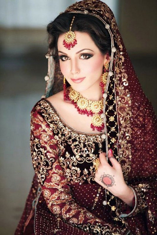 Pakistani Bridle Lehnga / Lenga We can make this Bridle dress on Net,Crinkle Chiffon & Jamawar