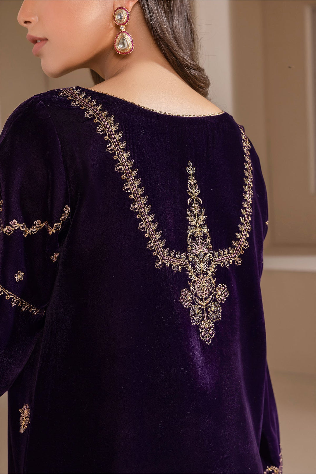 Luxurious Velvet Dress with Intricate Tilla Embroidery Xlarge