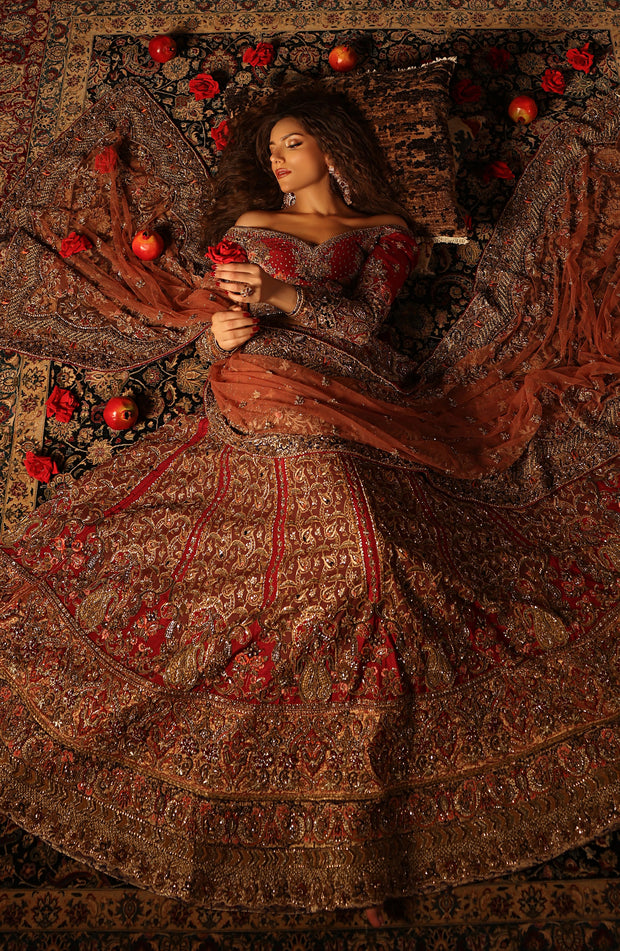 Exquisite Red Pakistani Bridal Lehenga Set for Elegance