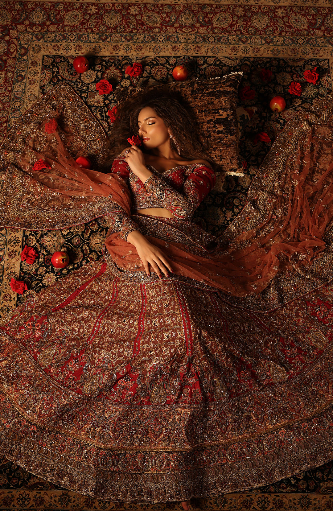 Exquisite Red Pakistani Bridal Lehenga Set for Elegance