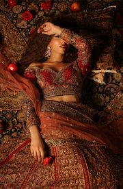 Exquisite Red Pakistani Bridal Lehenga Set for Elegance