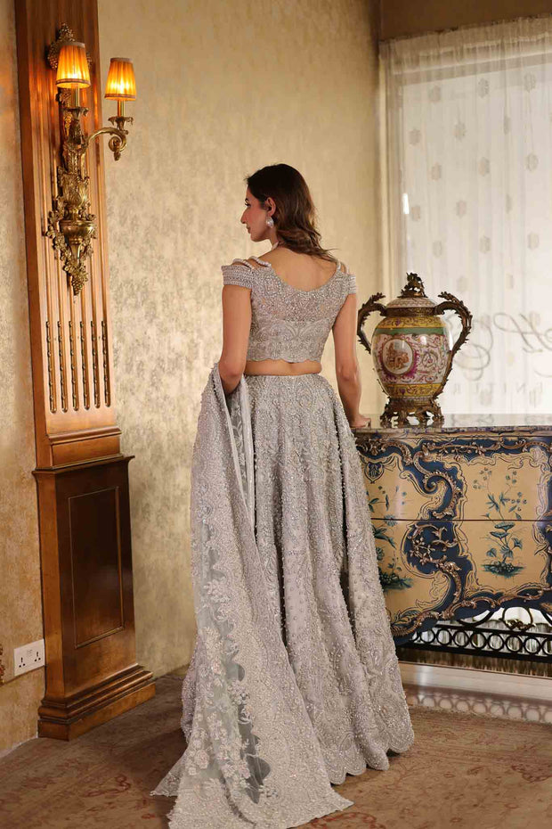 Elegant Silver Grey Pakistani Bridal Dress for Any Occasion