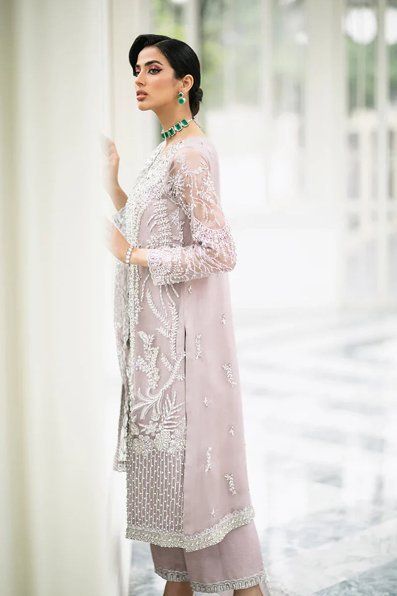 Lavender Elegance: Pakistani Party Dress for Festivities
