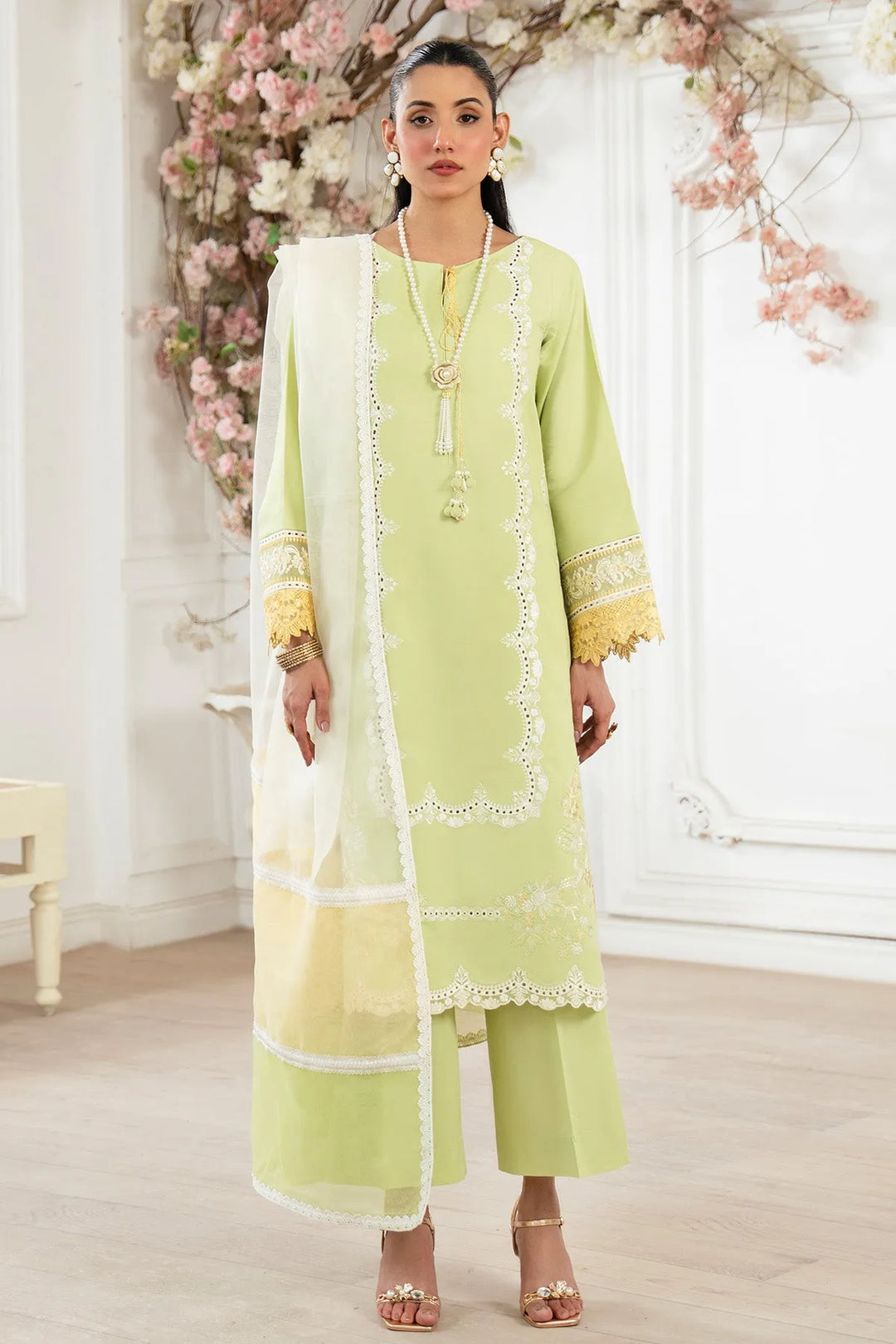 Embroidered Organza Shirt And Trouser Set With Dupatta 5451
