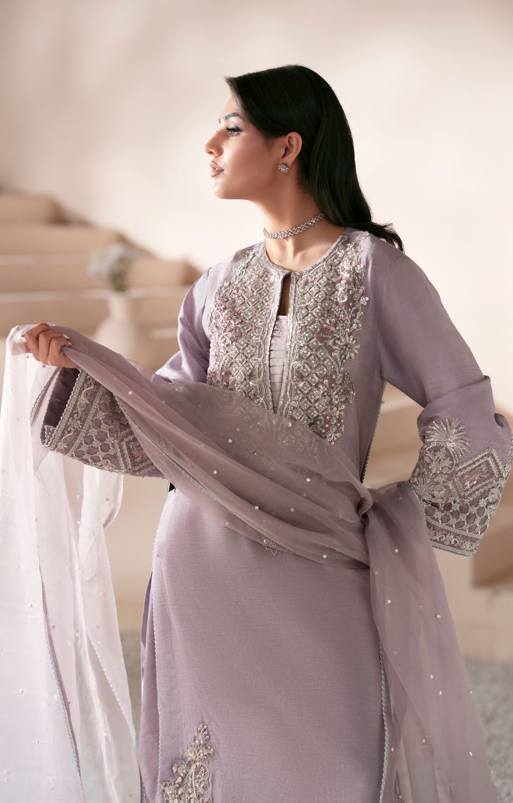 Lavender Elegance: Stunning Pakistani Party Dress