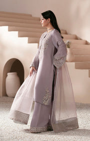 Lavender Elegance: Stunning Pakistani Party Dress