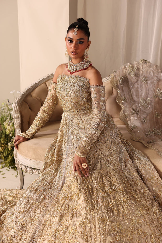 Elegant Champagne Gold Pakistani Bridal Dress Ensemble