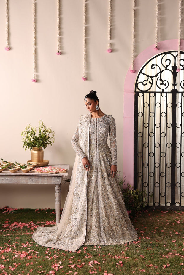 Elegant Muted Ivory Pakistani Bridal Dress Set