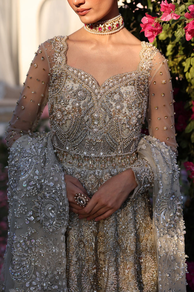 Exquisite Off-White Pakistani Bridal Dress with Embroidery