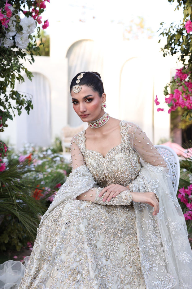 Exquisite Off-White Pakistani Bridal Dress with Embroidery