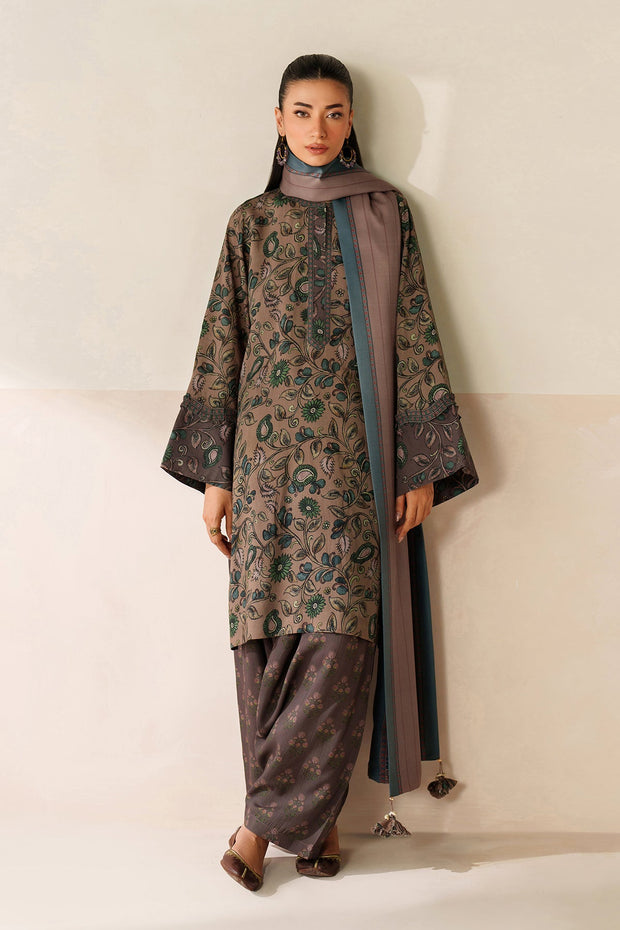 Stylish Viscose Shawl and Trouser Set