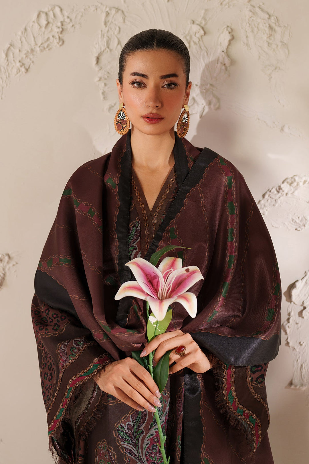 Stylish Viscose Shawl Ensemble
