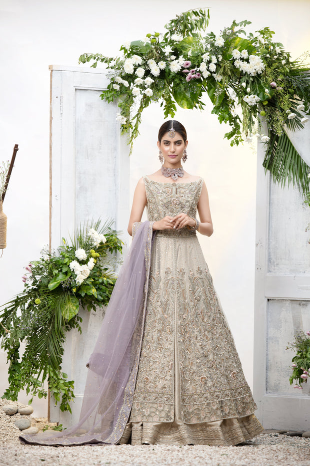 Elegant Jamawar Pakistani Wedding Dress with Sheer Duppata