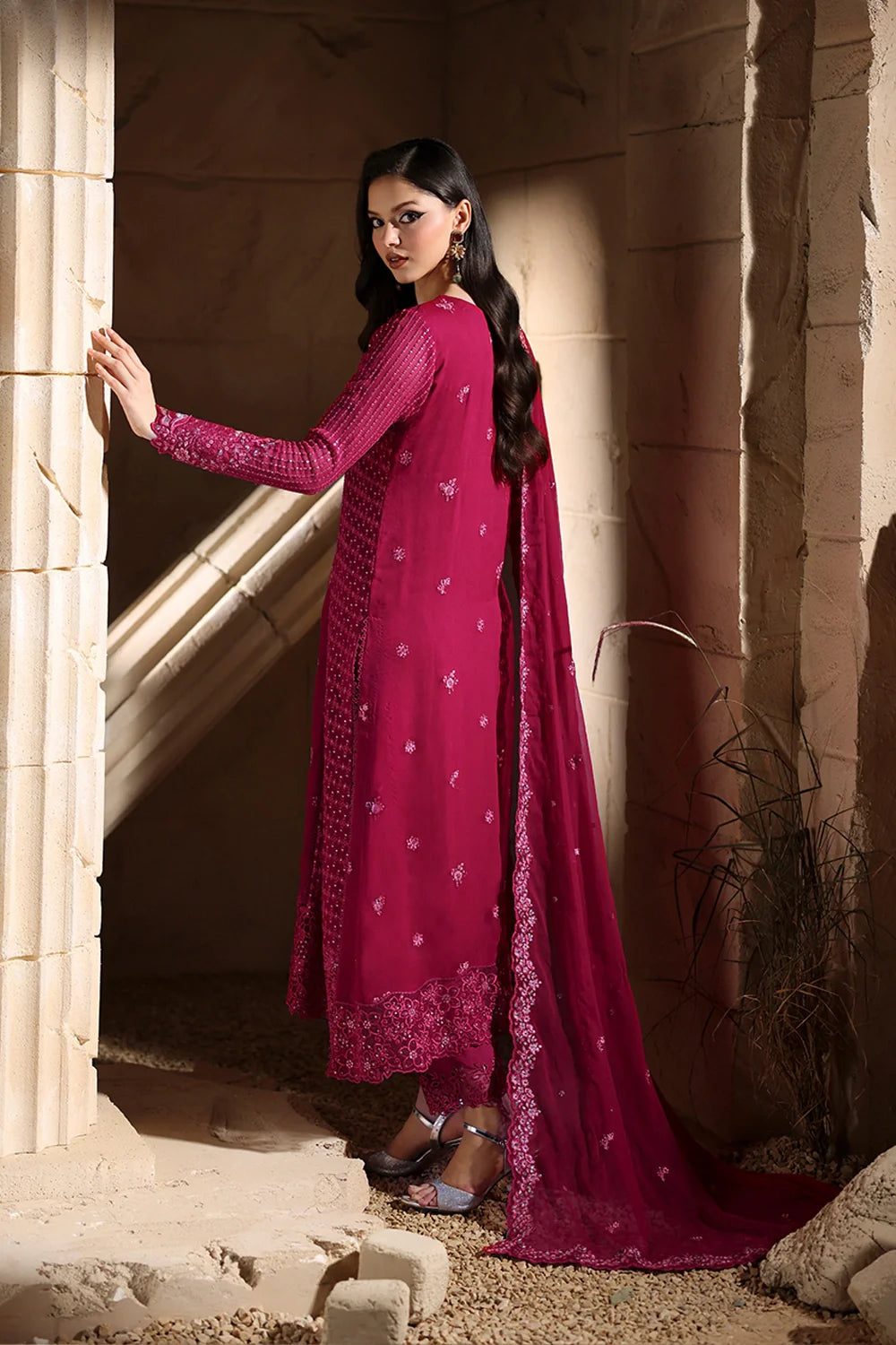 Elegant Fuchsia Pink Sequins Embroidered Chiffon Pakistani Party Dress