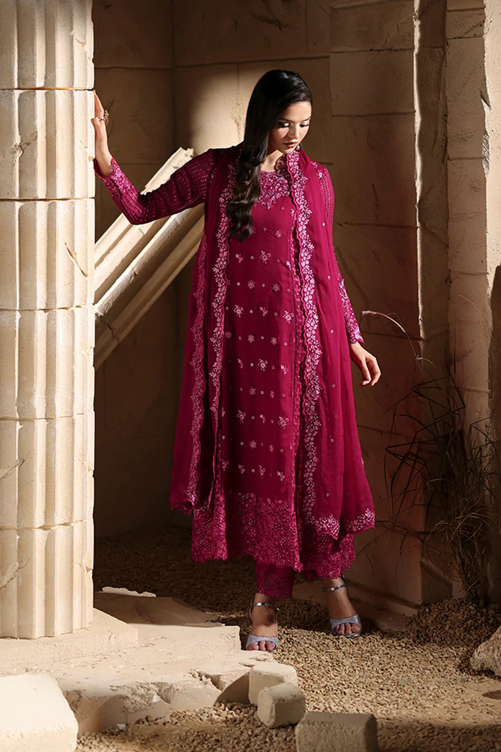 Elegant Fuchsia Pink Sequins Embroidered Chiffon Pakistani Party Dress