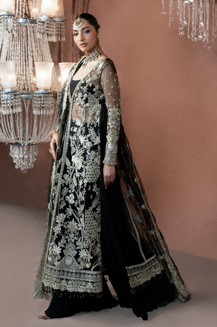 Elegant Pakistani Bridal Suit with Exquisite Embroidery