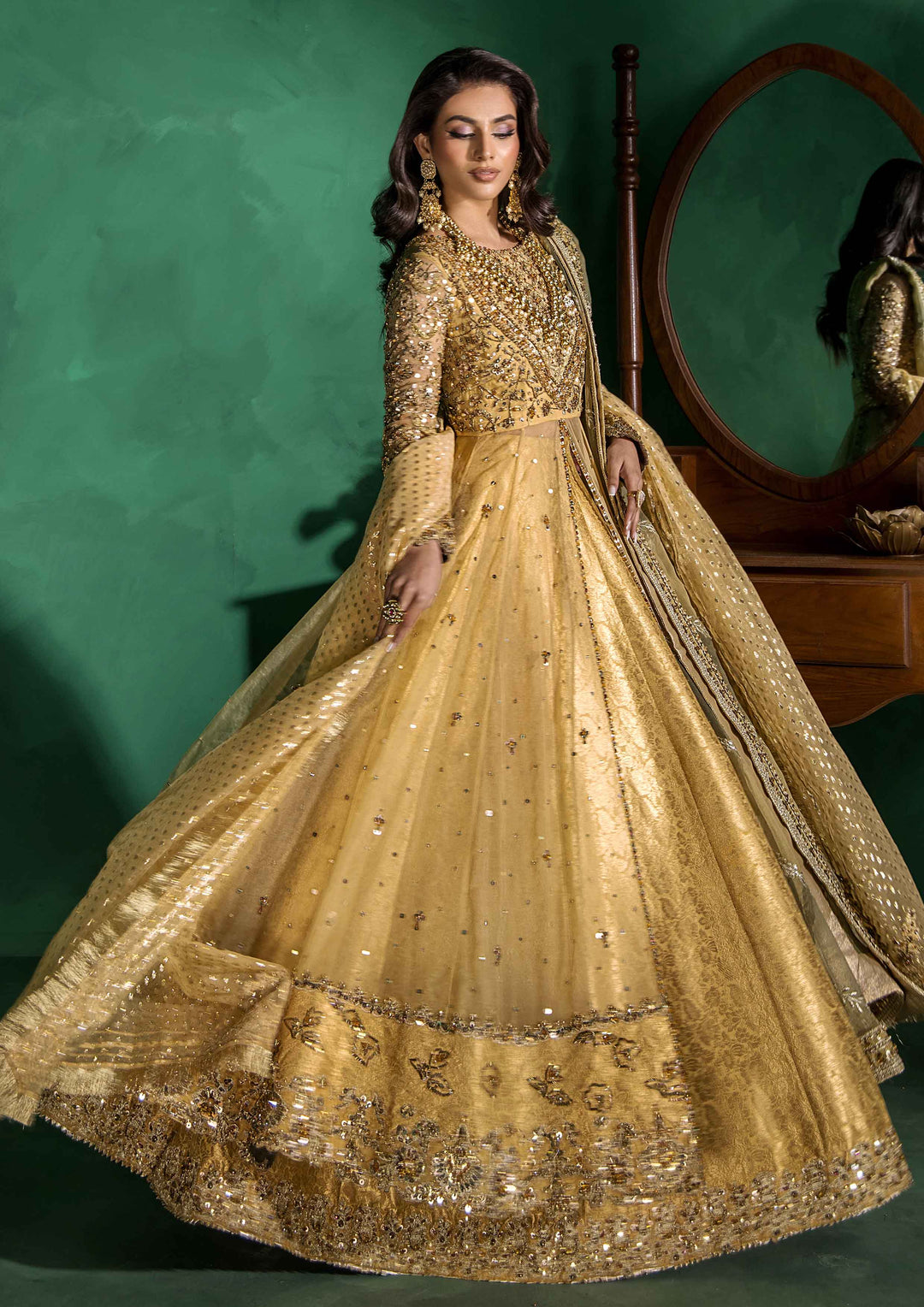 Bridal Mehndi Dress in Yellow Pishwas Style