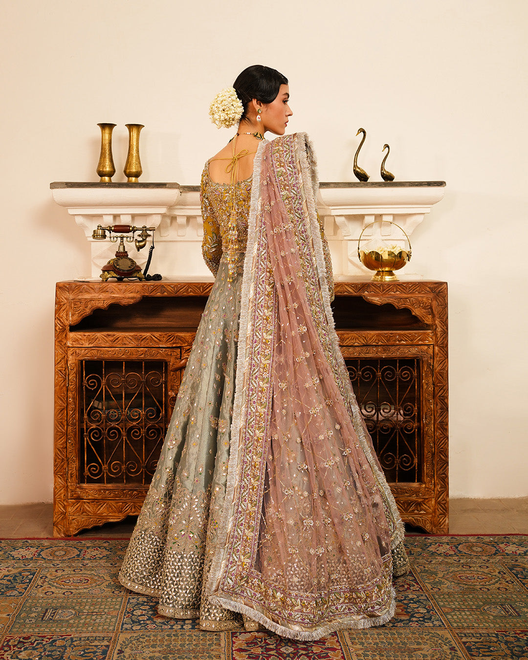 Luxury Pakistani Bridal Lehenga and Choli Dress for Weddings