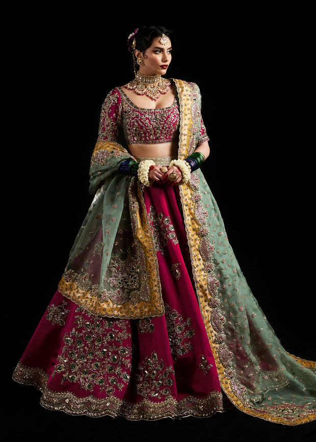 Bridal Wedding Mehndi Dress in Lehenga and Choli Style Online
