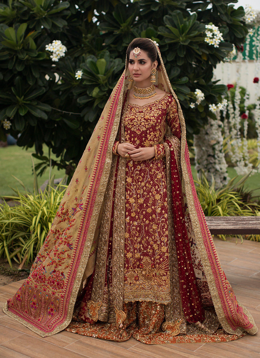 Luxurious Pakistani Bridal Red Lehenga for Your Dream Wedding