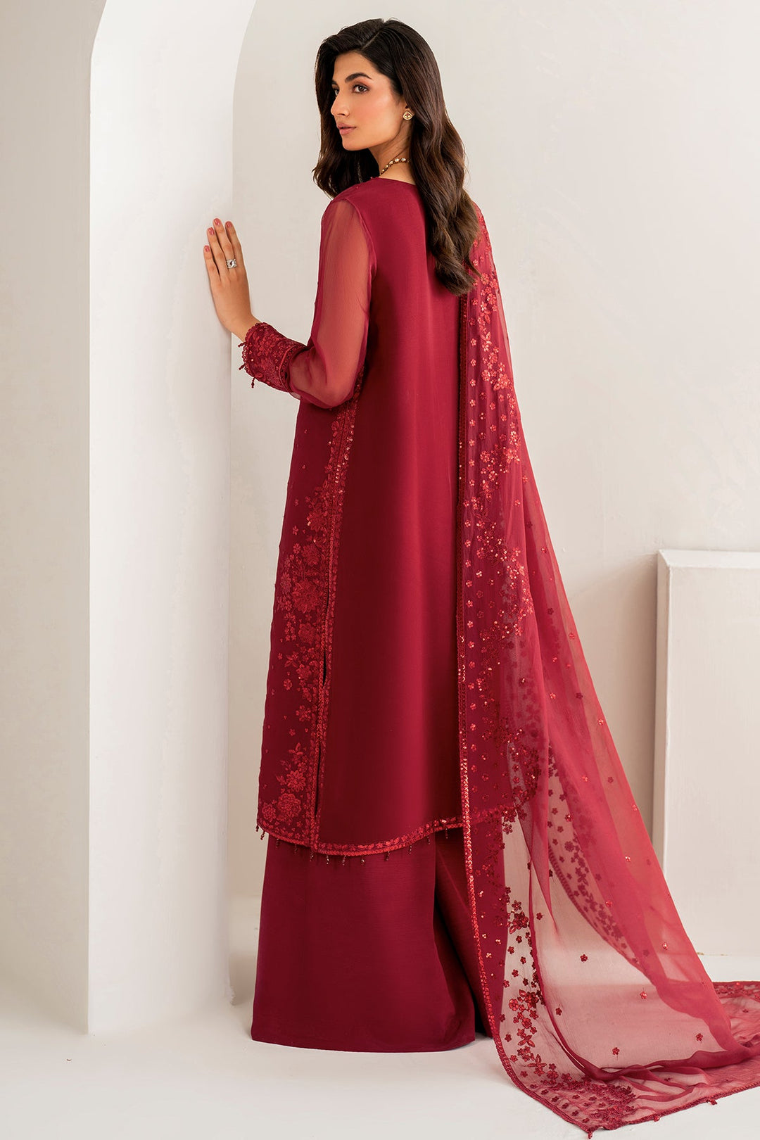 Bright Red Embroidered Pakistani Salwar Kameez Party Salwar Suit