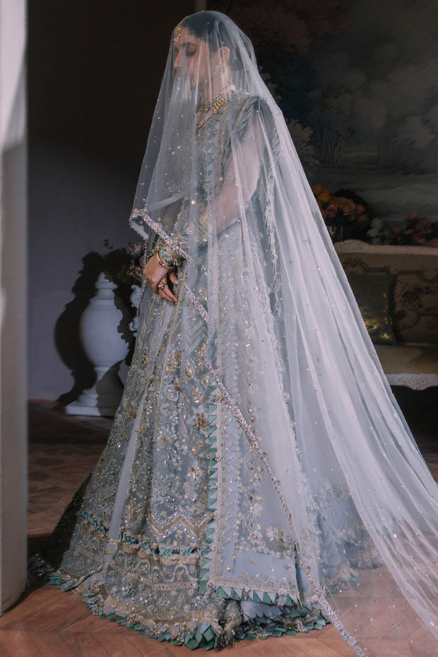 Elegant Ice Blue Pakistani Wedding Dress Gown Pishwas SMALL Elegant Ice Blue Pakistani Wedding Dress Gown Pishwas SMALL