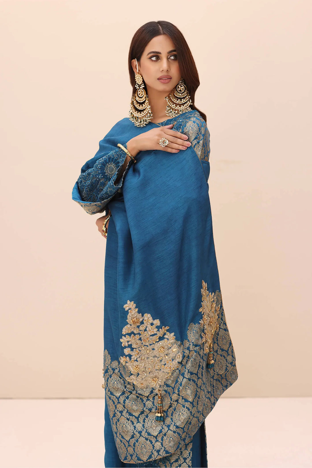 Elegant Sapphire Blue Embroidered Pakistani Salwar Kameez Dupatta Suit