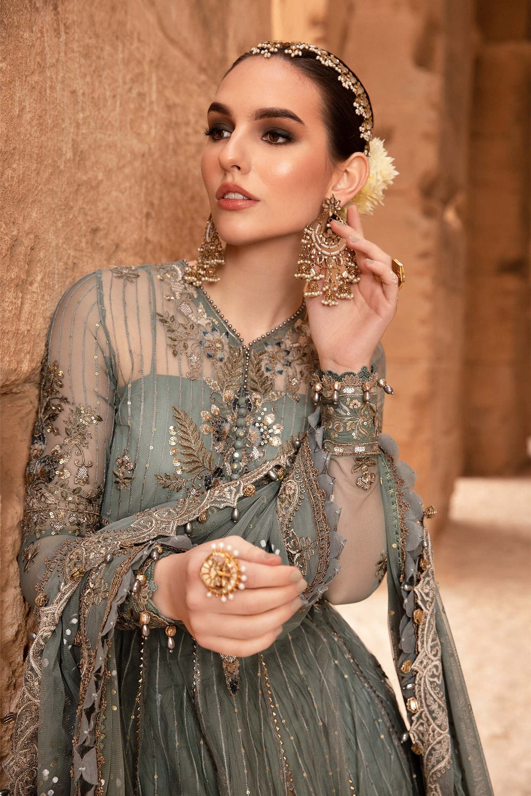 maria b grey dress embroidery winter dress luxury Maria B Unstitched 3 Piece Embroidered Linen  Suit MB23LN D4-Grey