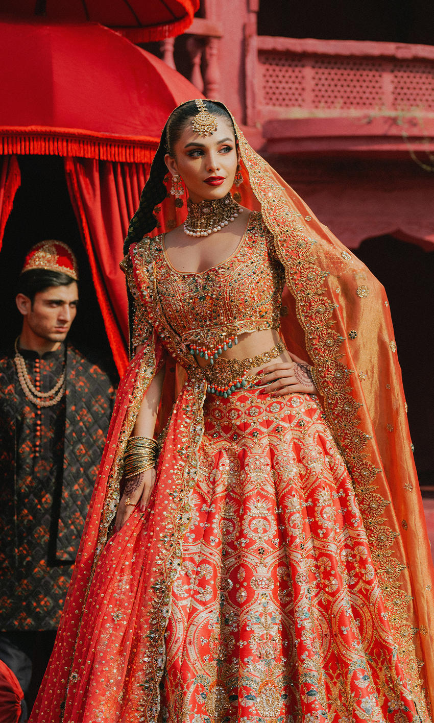 Classic Pakistani Bridal Dress in Lehenga Dupatta Choli Style