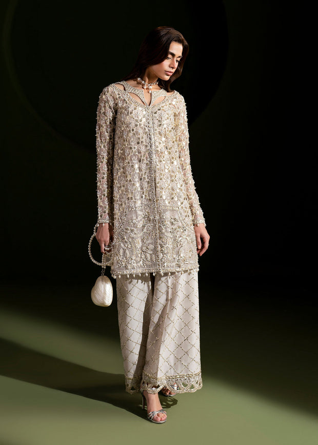 Elegant Ivory Pakistani Wedding Dress for Festive Occasions