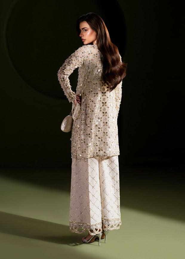 Elegant Ivory Pakistani Wedding Dress for Festive Occasions