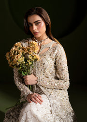 Elegant Ivory Pakistani Wedding Dress for Festive Occasions