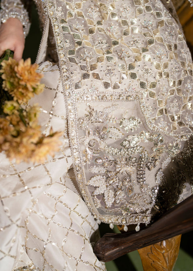Elegant Ivory Pakistani Wedding Dress for Festive Occasions