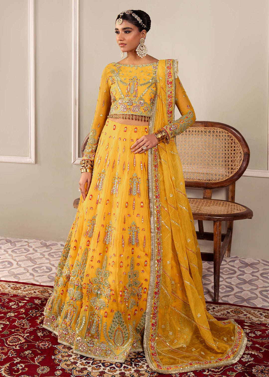 Radiant Yellow Pakistani Party Dress for Festive Gatherings