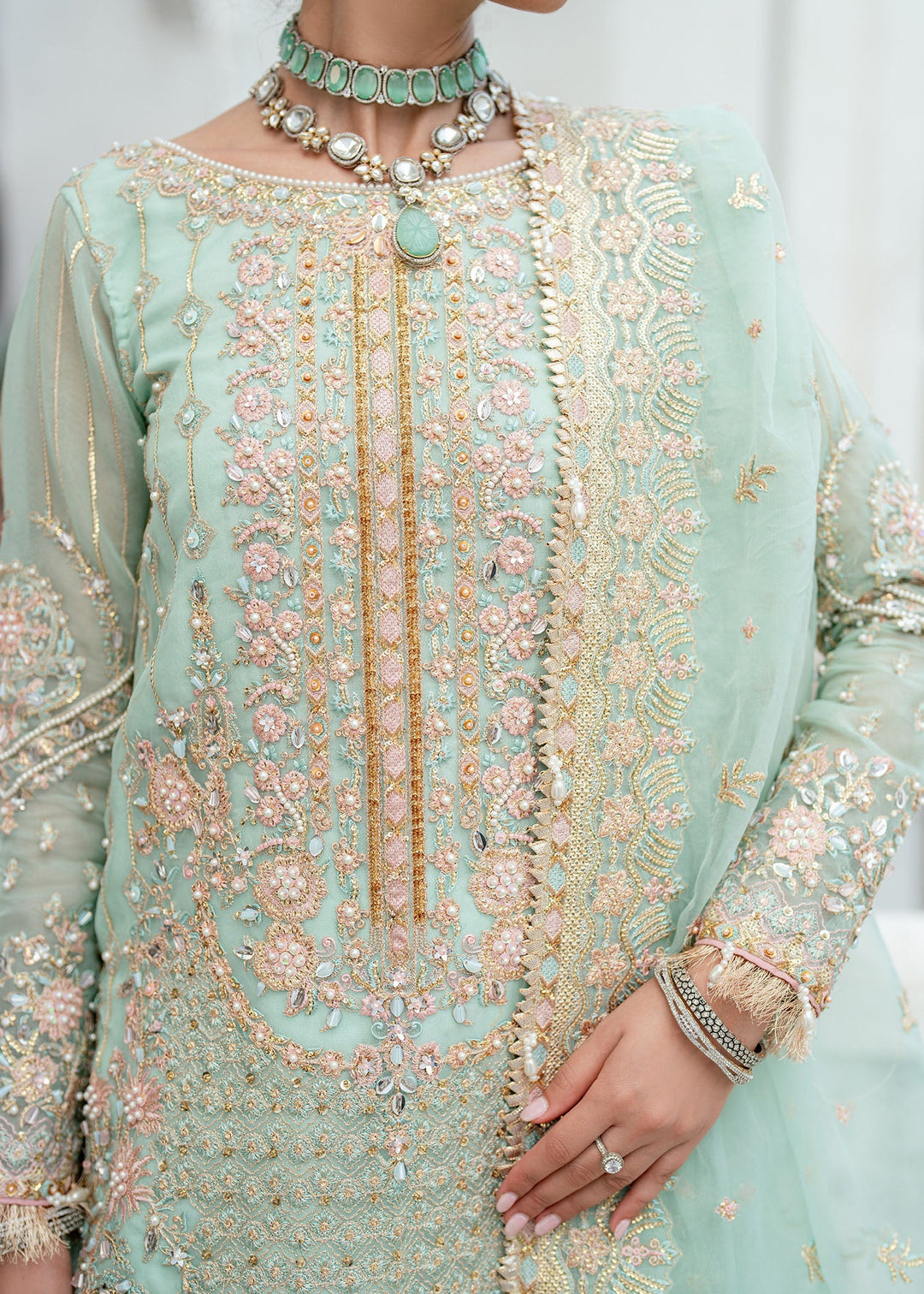 Exquisite Green Pakistani Bridal Dress for Festive Elegance