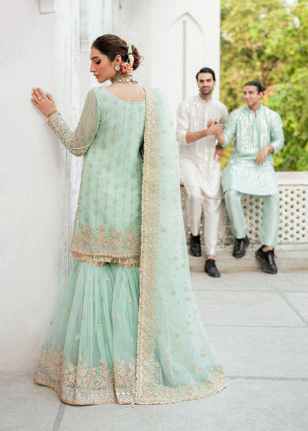 Exquisite Green Pakistani Bridal Dress for Festive Elegance