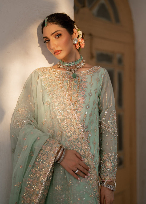 Exquisite Green Pakistani Bridal Dress for Festive Elegance