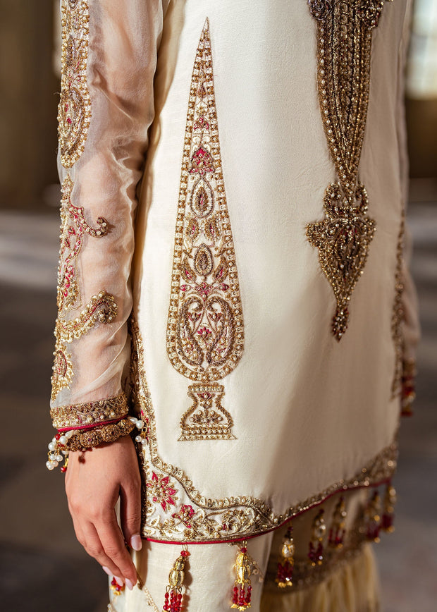 Elegant Zaina Ivory Pakistani Bridal Dress for Celebrations