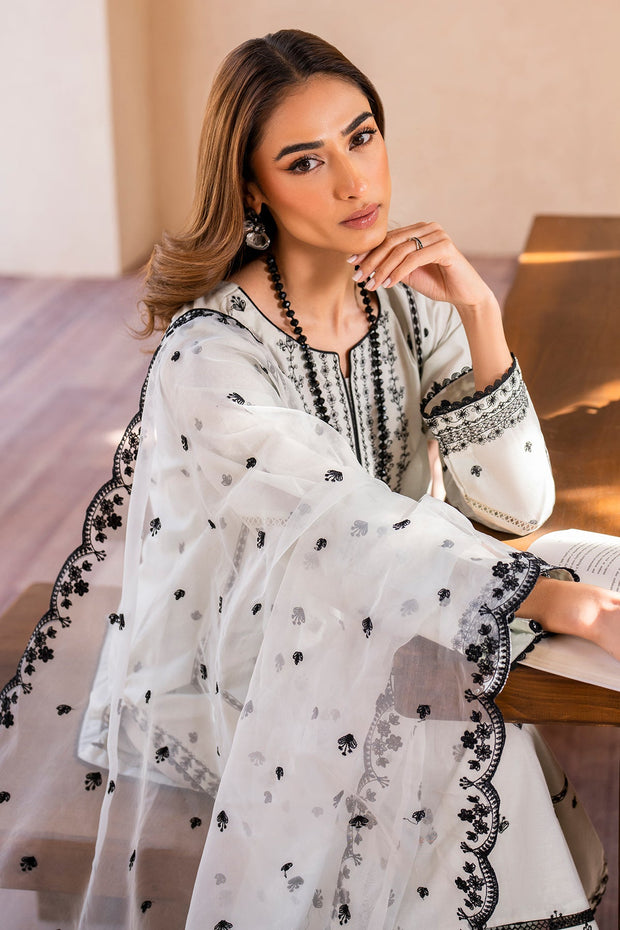 Elegant Embroidered Lawn Suit with Organza Dupatta