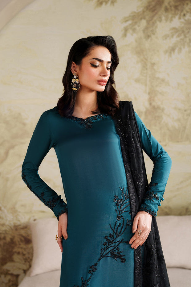 Elegant Hand Embellished Tussel Silk Pakistani Party Wear