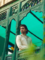 Elegant Off-White Sherwani with Gold Accents for Grooms