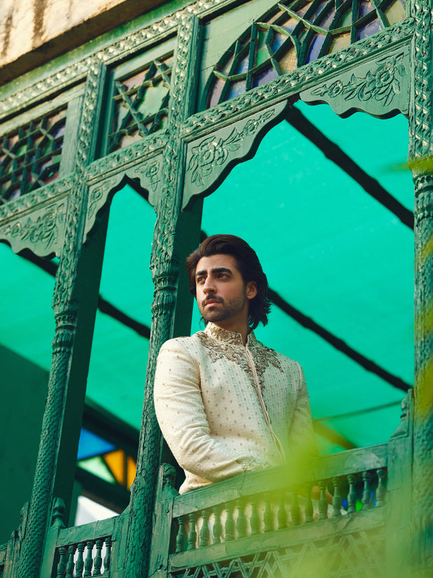 Elegant Off-White Sherwani with Gold Accents for Grooms