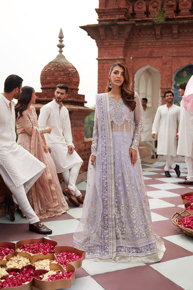 Elegant Embroidered Pakistani Wedding Dress Pishwas Frock in Lilac Shade