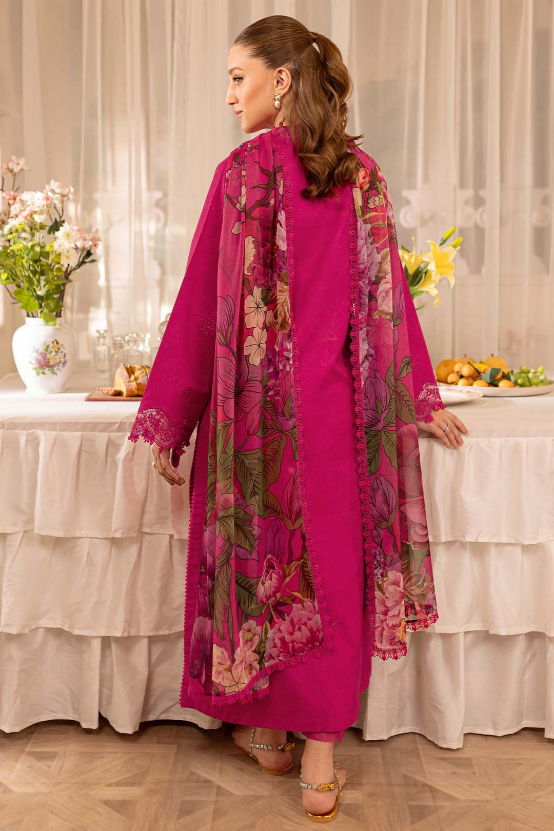 Elegant Floral Fuchsia Pink Pakistani Salwar Kameez Suit