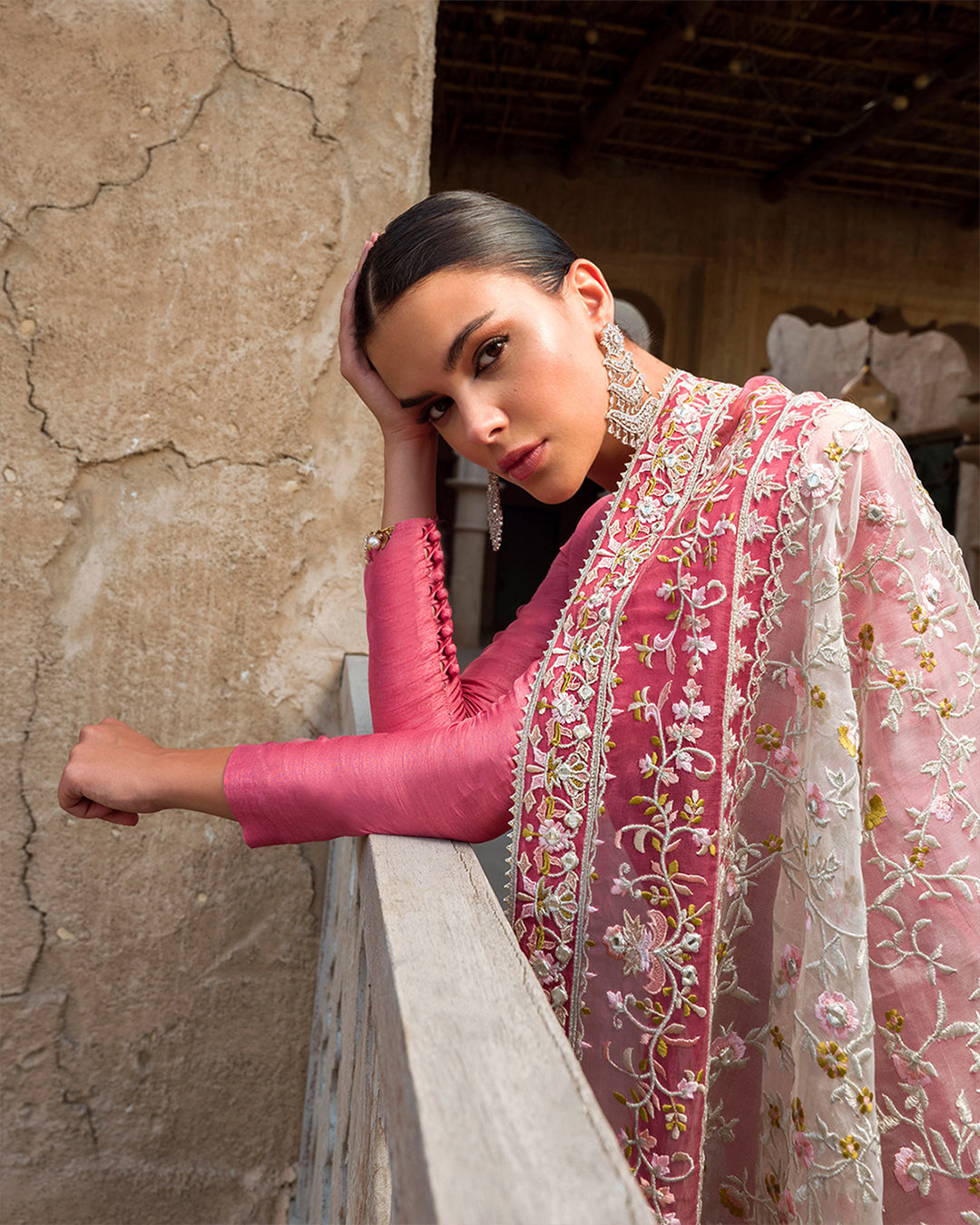 Elegant Kameez Trouser Dupatta Pink Pakistani Wedding Dress