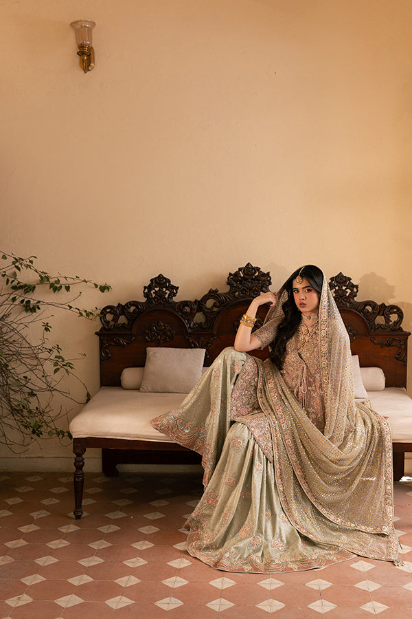 Elegant Pakistani Bridal Dress in Kameez Gharara Dupatta Style